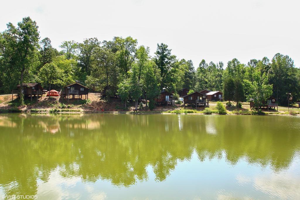 Forest Lake Camping Resort Lakefront Cabin 1 Advance 外观 照片